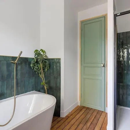 Maison Le Guiotton 6 Adultes 2 Enfants *
