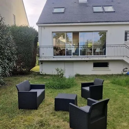 Maison Le Guiotton 6 Adultes 2 Enfants *